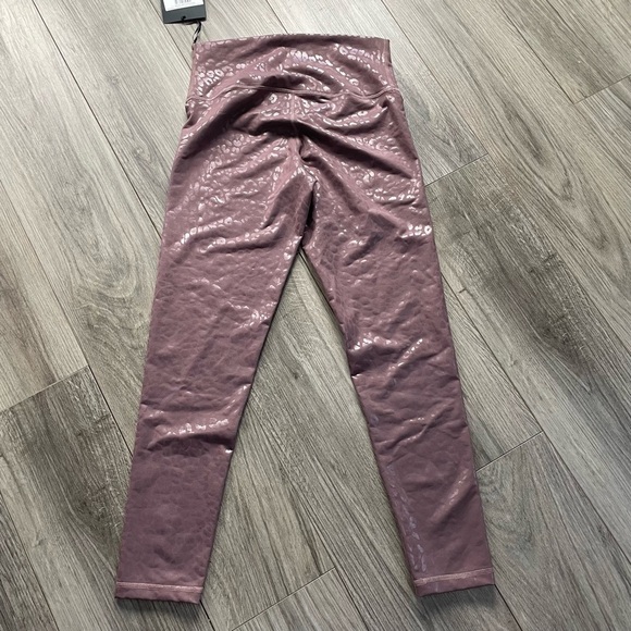 NWT! PRINTED SIGNATURE TIGHT FOIL PEPPERCORN SHINE L - Picture 3 of 6